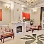 Sun Palace Wellness 마리안스케 라즈네