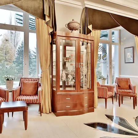 Sun Palace Wellness فندق Mariánské Lázně