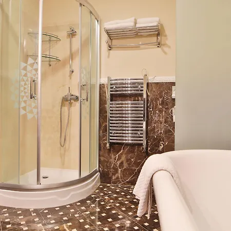 Sun Palace Wellness فندق 4*
