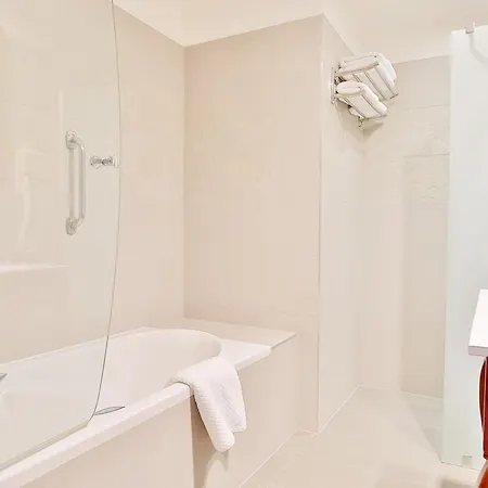 Sun Palace Wellness فندق Mariánské Lázně